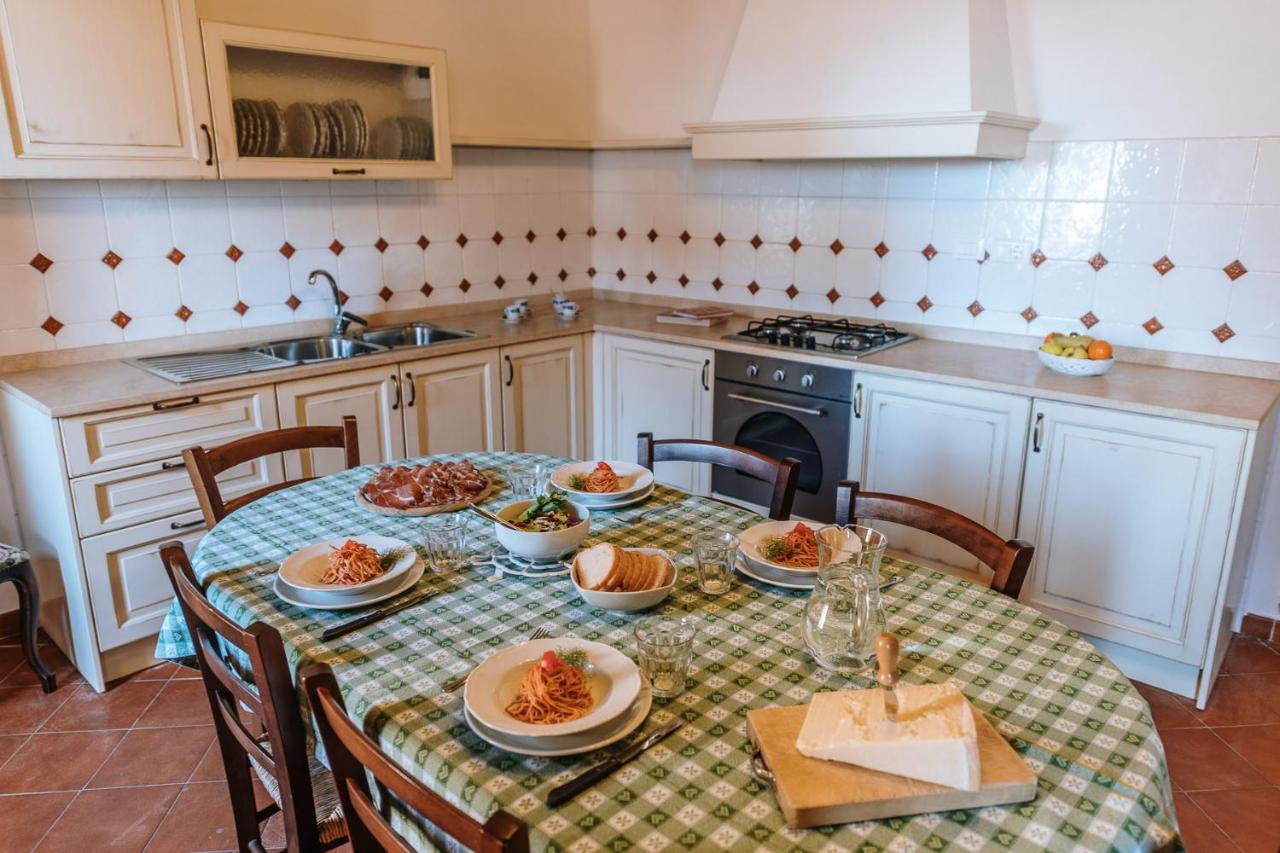 Borgo Villa A Sesta San Gusme Экстерьер фото