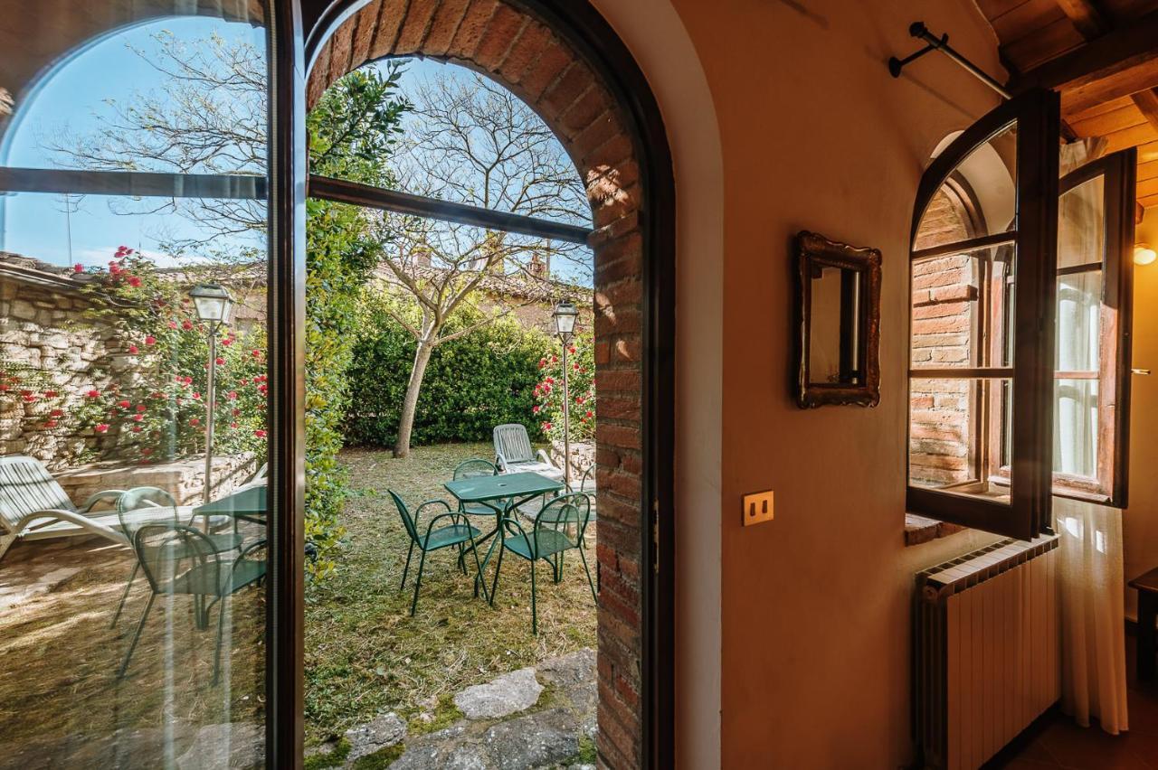 Borgo Villa A Sesta San Gusme Экстерьер фото