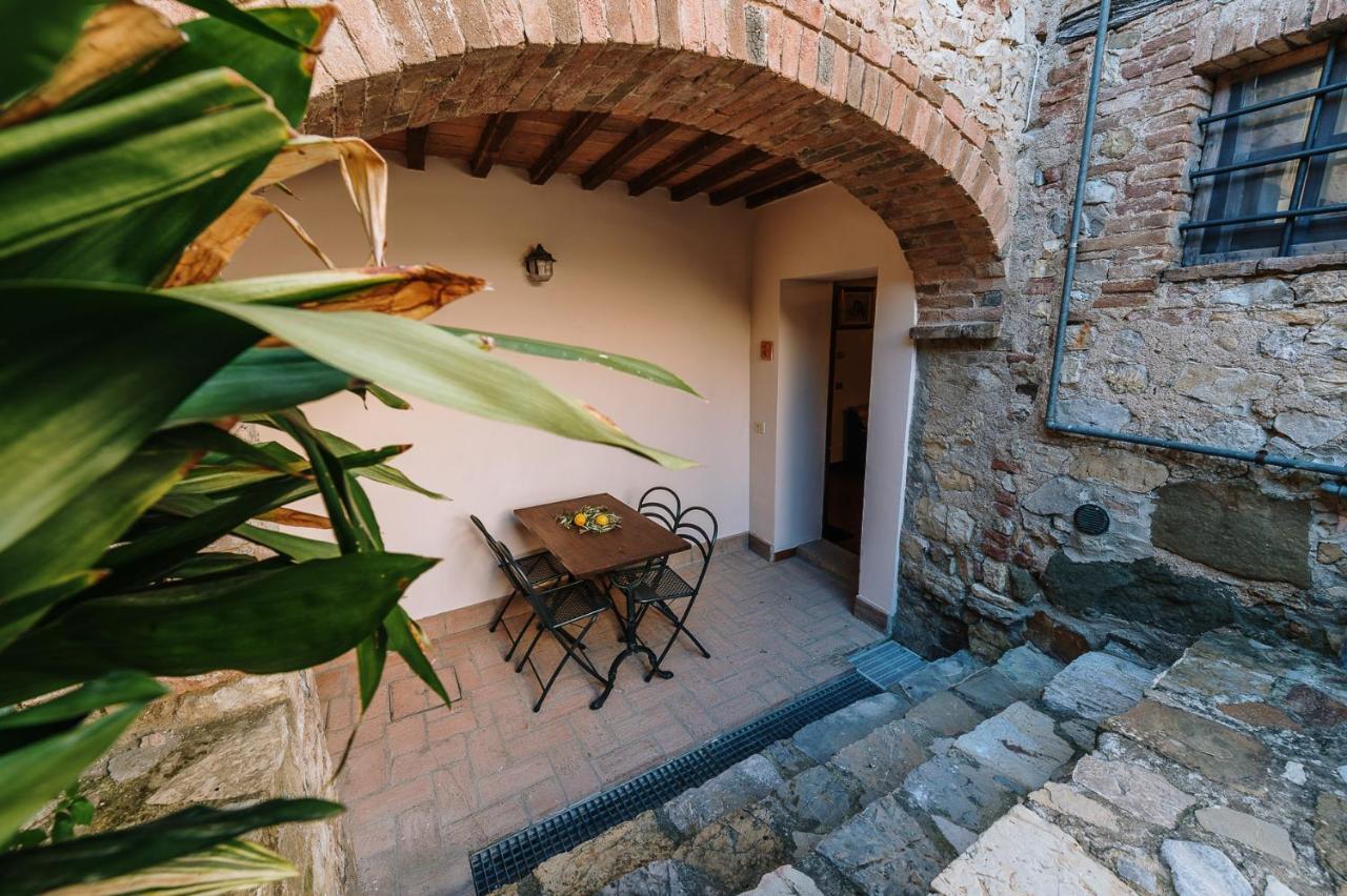 Borgo Villa A Sesta San Gusme Экстерьер фото